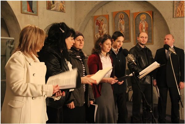 Црквени хор „Обилић” својим умилним појањем уљепшавао је сва божићна богослужења.